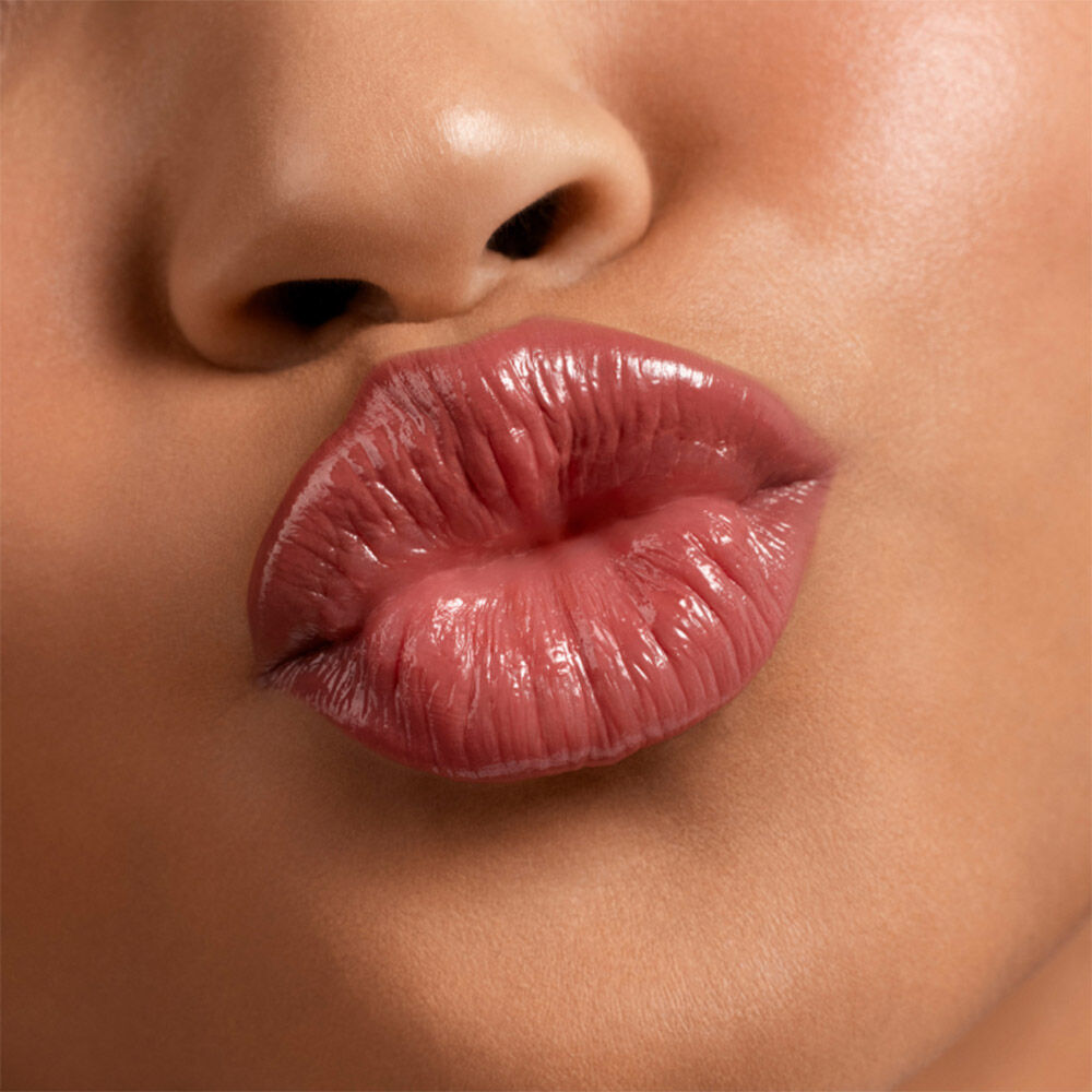 قلم تحديد الشفاه ليب إيدول