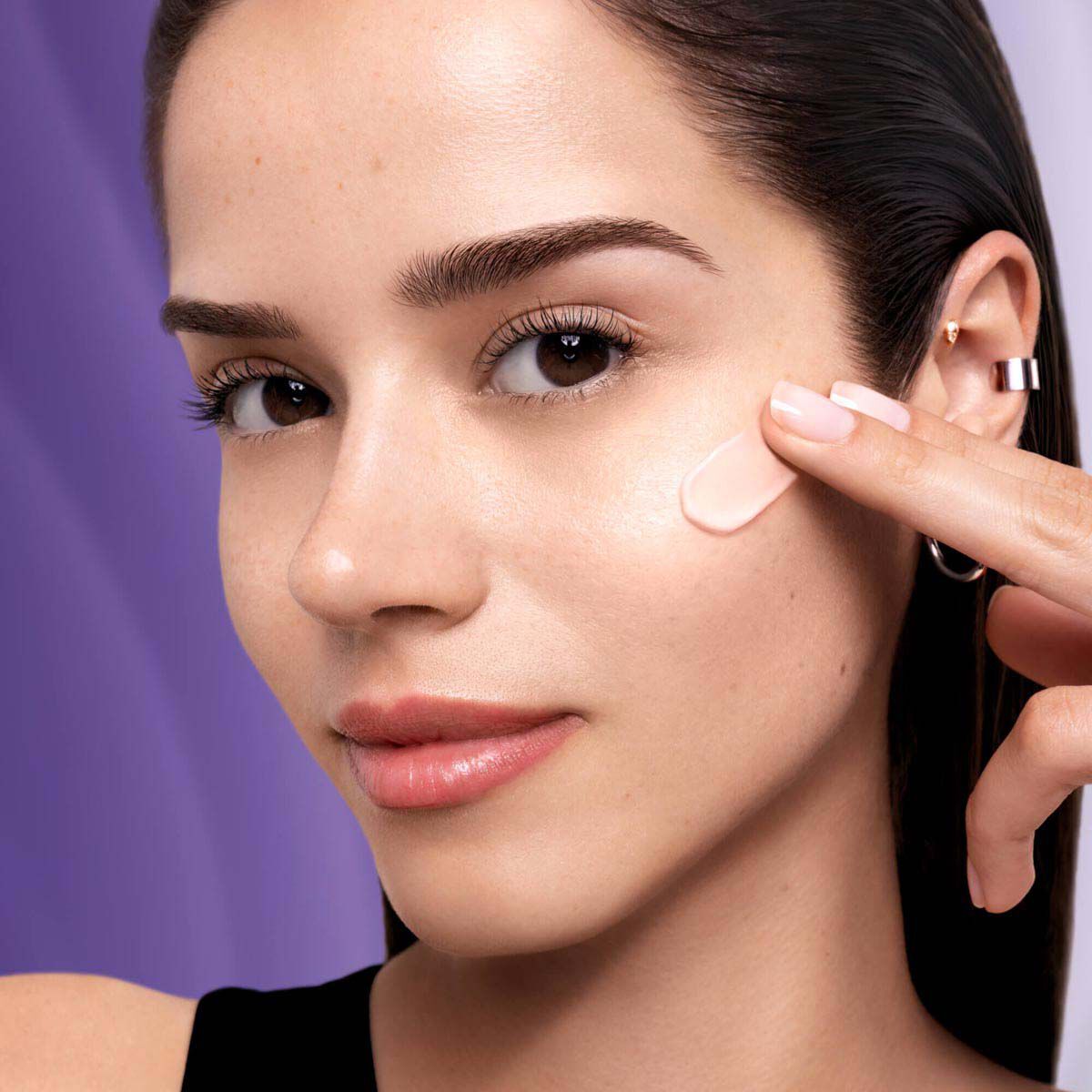 كريم رينيرجي إتش. بي. إن بمعامل يوڤي-ميون SPF50 للحماية من الشمس