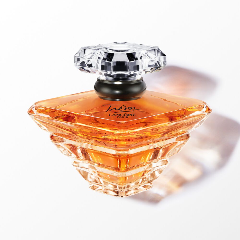عطر تريزور