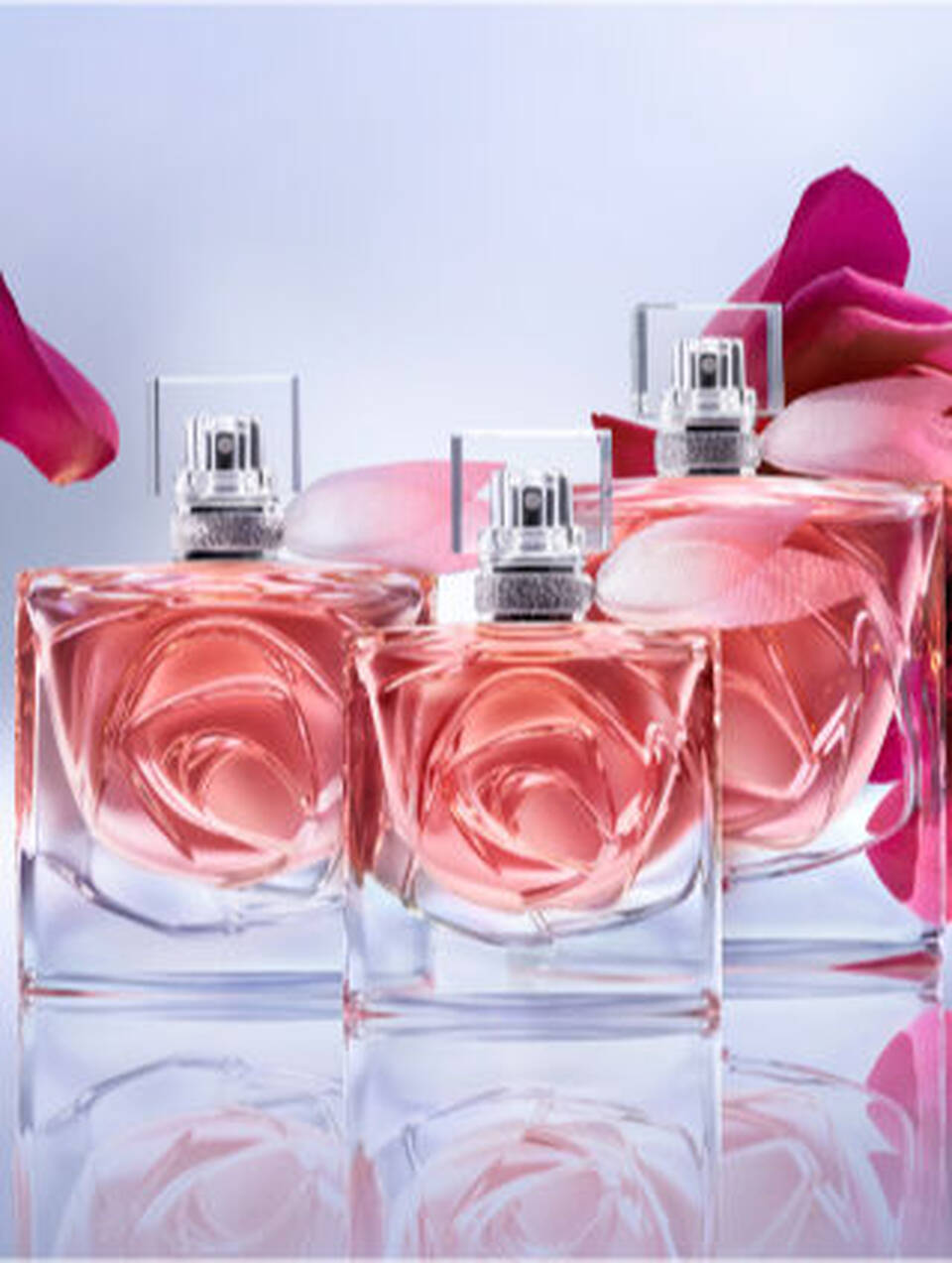 Discover LA VIE EST BELLE ROSE EXTRAORDINAIRE ✓ Free Sample with